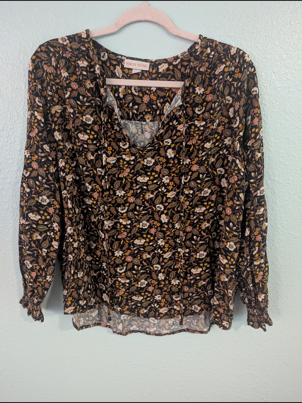 Knox Rose Black Floral V-Neck Peasant Blouse
